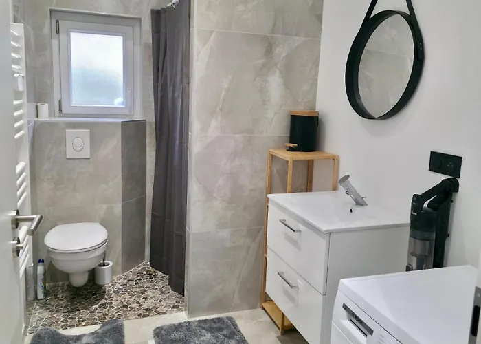 New Confort Clim Jardin Parking Netflix